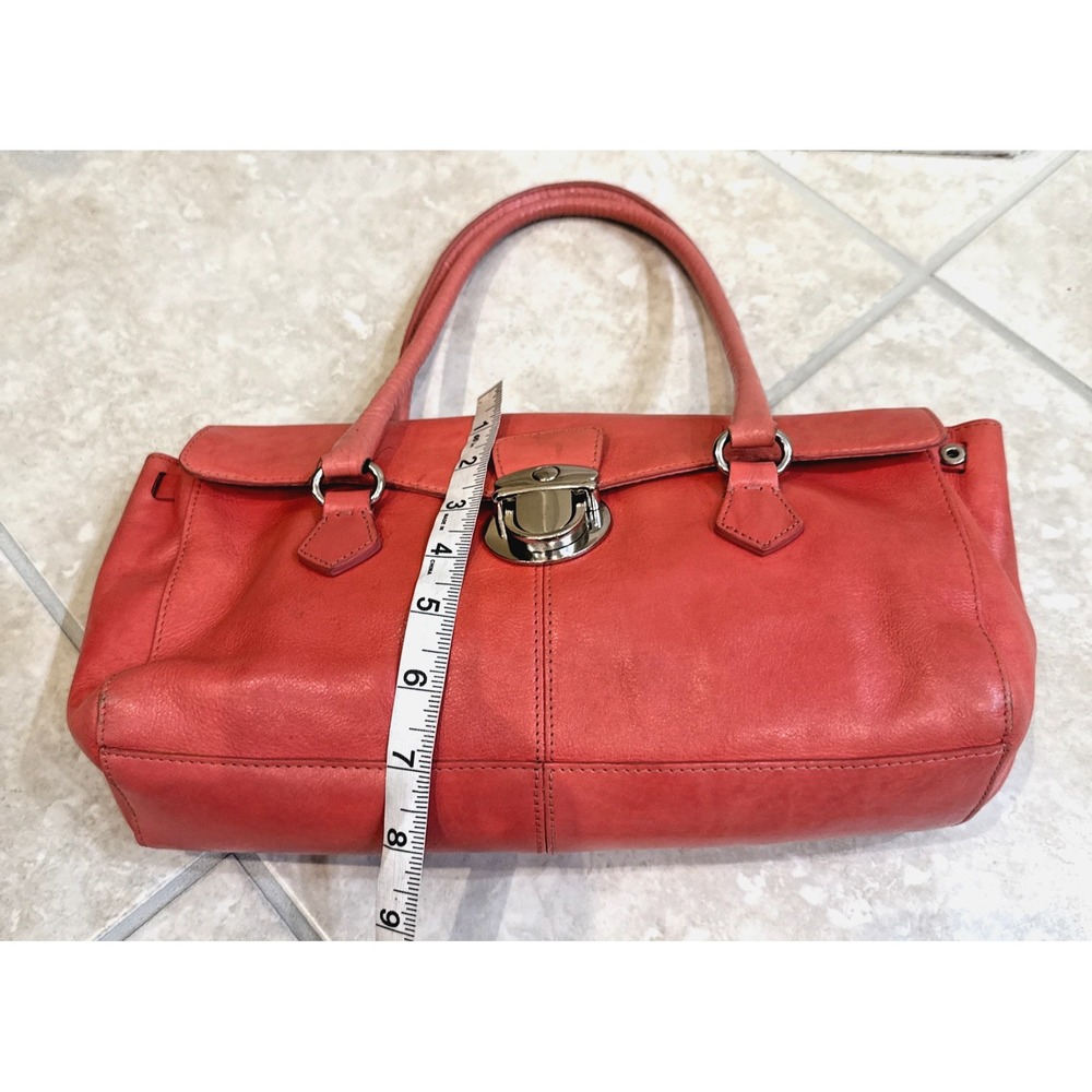 Wilsons Leather Pelle Studio‎ Coral Red Leather Shoulder Bag Push Lock Flap - Picture 8 of 13